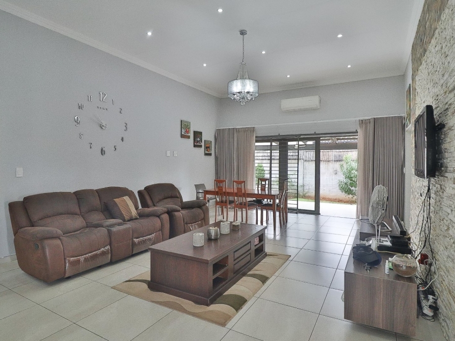 3 Bedroom Property for Sale in Geelhoutpark North West